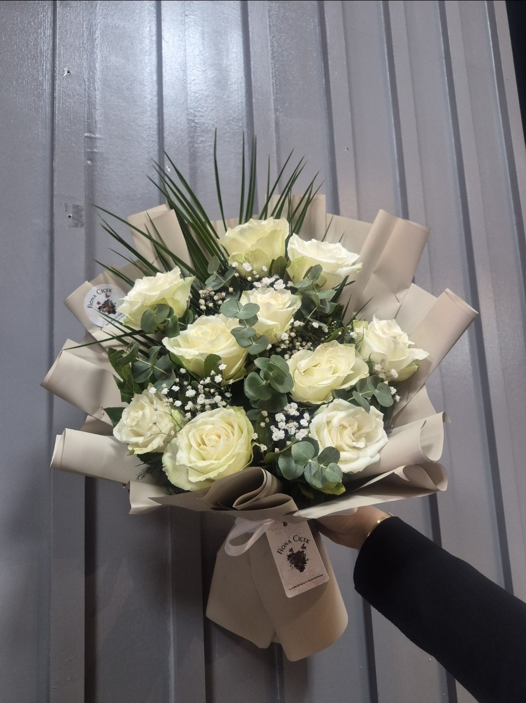 10 AD. XXL BEYAZ GÜL BUKETİ