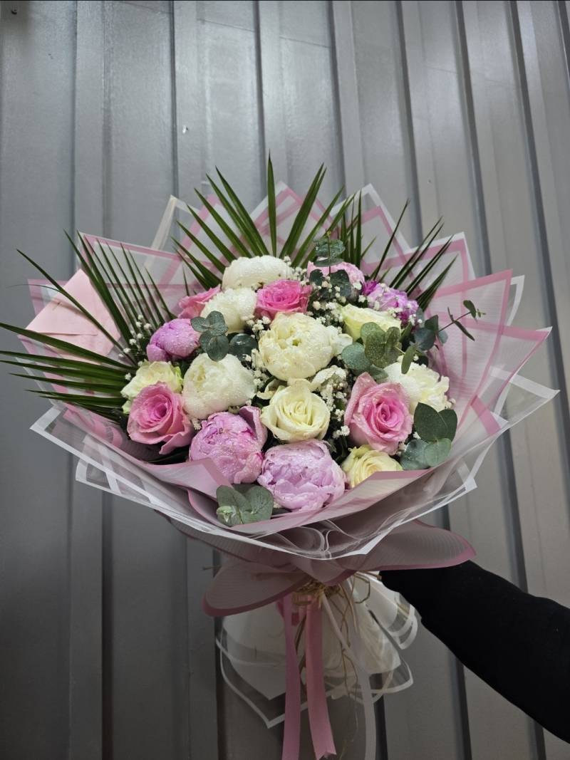 ŞAKAYIK VE GÜL BUKETİ