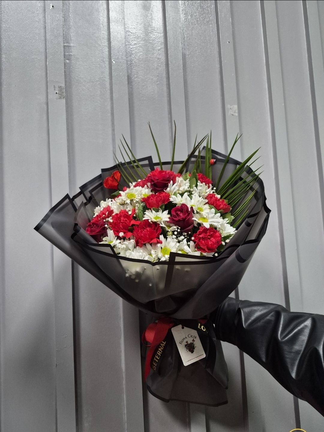 BÜYÜK KARANFİL BUKETİ